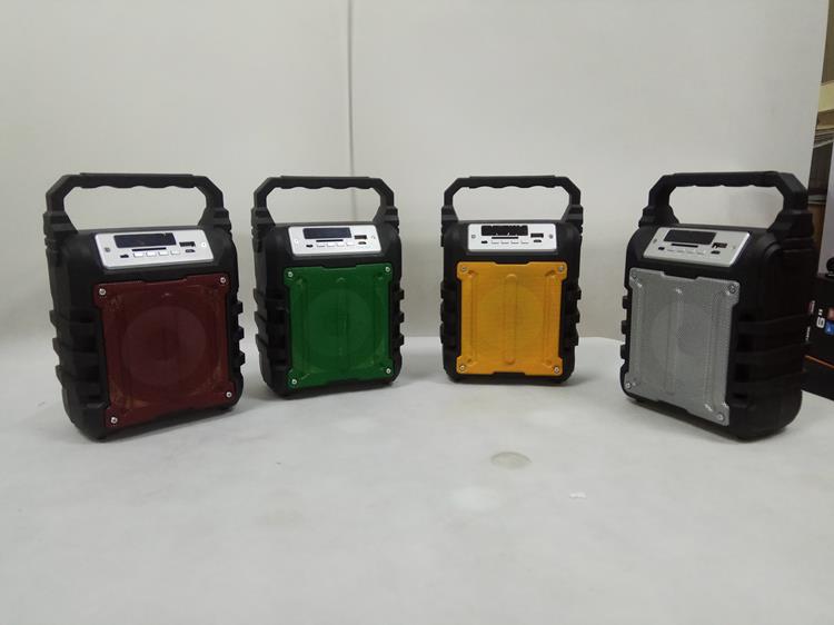 Mini Wood bluetooth speaker with USB